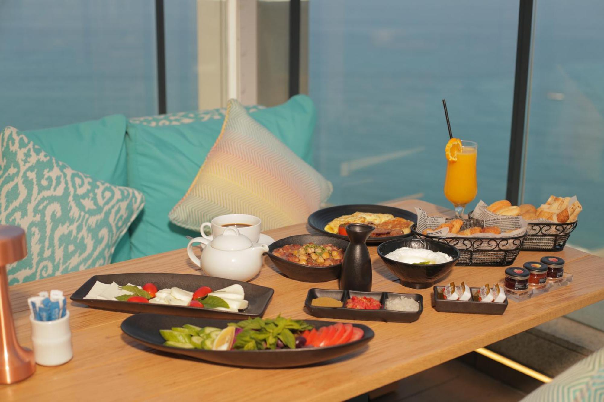 Aparthotel Raouche Arjaan By Rotana Bejrút Exteriér fotografie