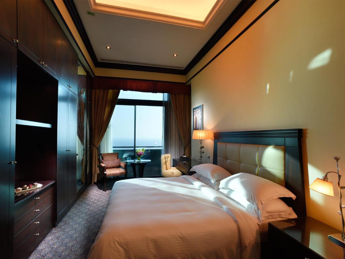 Aparthotel Raouche Arjaan By Rotana Bejrút Exteriér fotografie